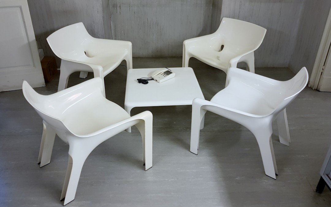 VICARIO CHAIR SEATING GROUP BY VICO MAGISTRETTI FOR ARTEMIDE, 1960 S