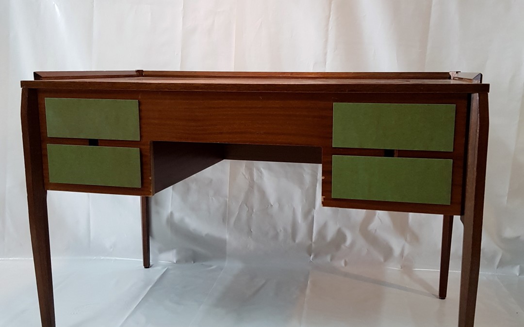 Tavolo scrittoio,scrivania desk anni 50 design attribuito a Gio Ponti