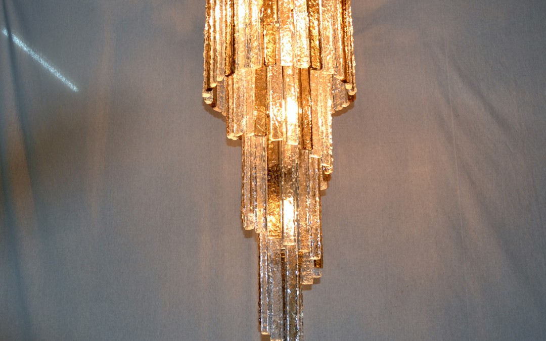Grande lampadario,chandelier di forma a spirale murano design Mazzega anni 1960
