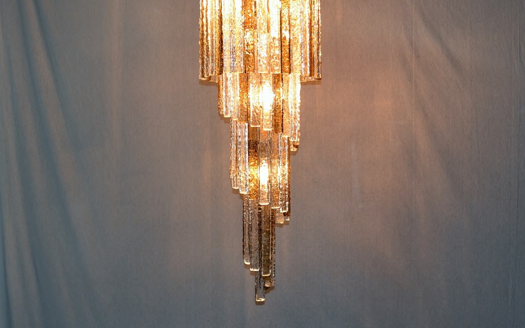 Grande lampadario,chandelier di forma a spirale murano design Mazzega anni 1960