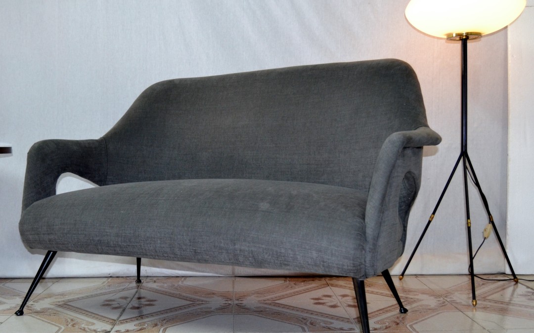 Divano,sofa restaurato design style Gio Ponti 1950 / 60 modernariato