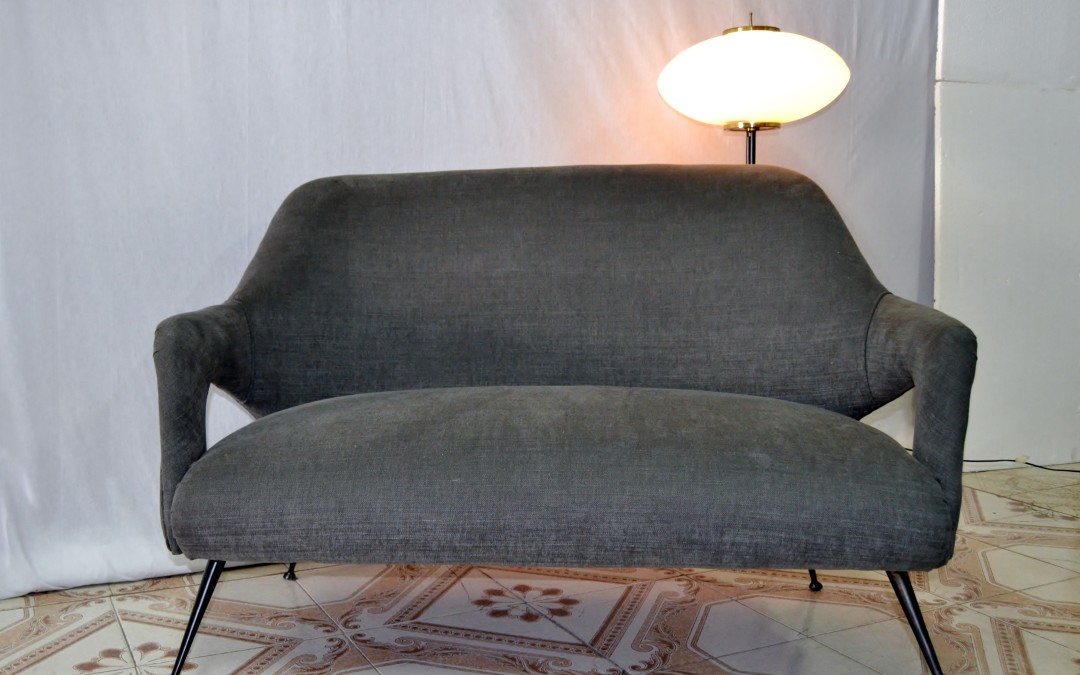 Divano,sofa restaurato design style Gio Ponti 1950 / 60 modernariato