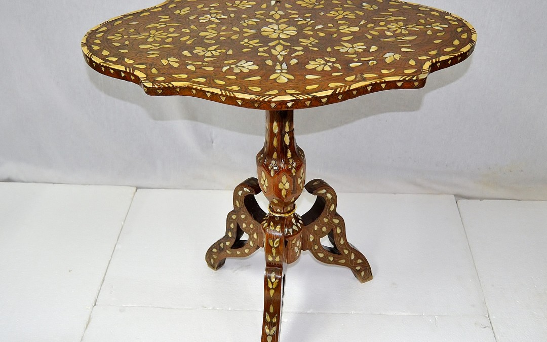tavolo,table antico da salotto intarsiato con zinco avori e madreperla 1880