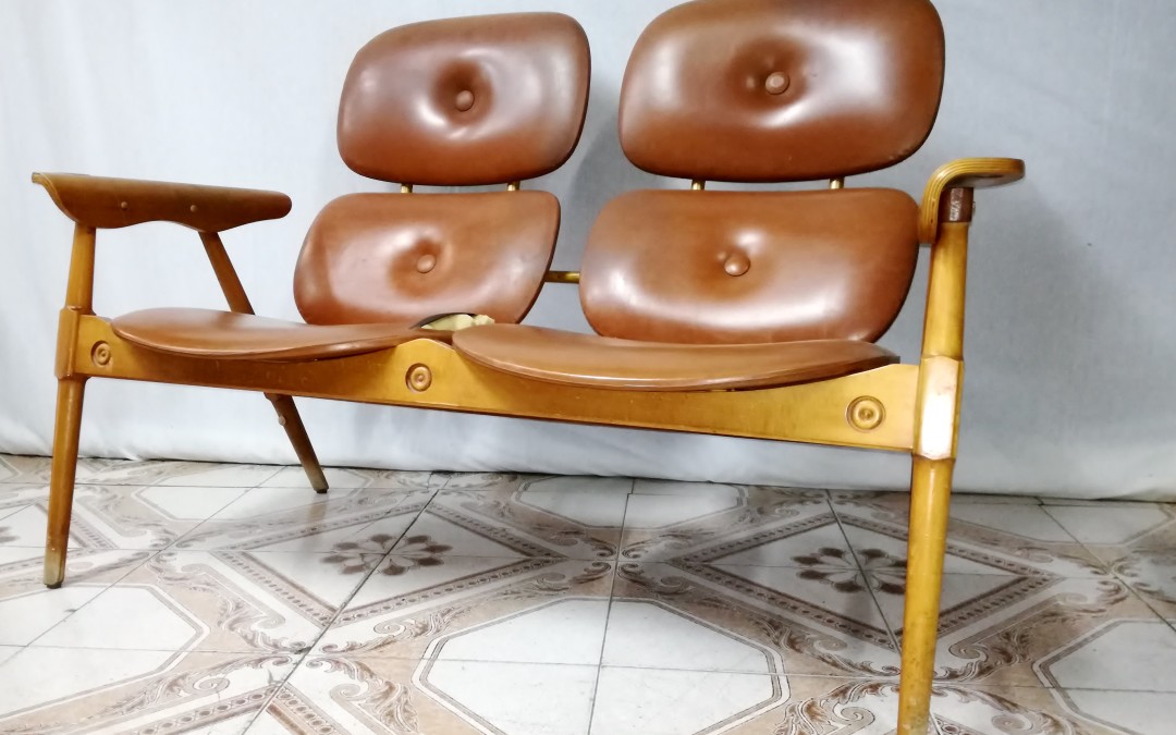 divano sofà chair in legno e sky e legno design anni 60 italia vintage